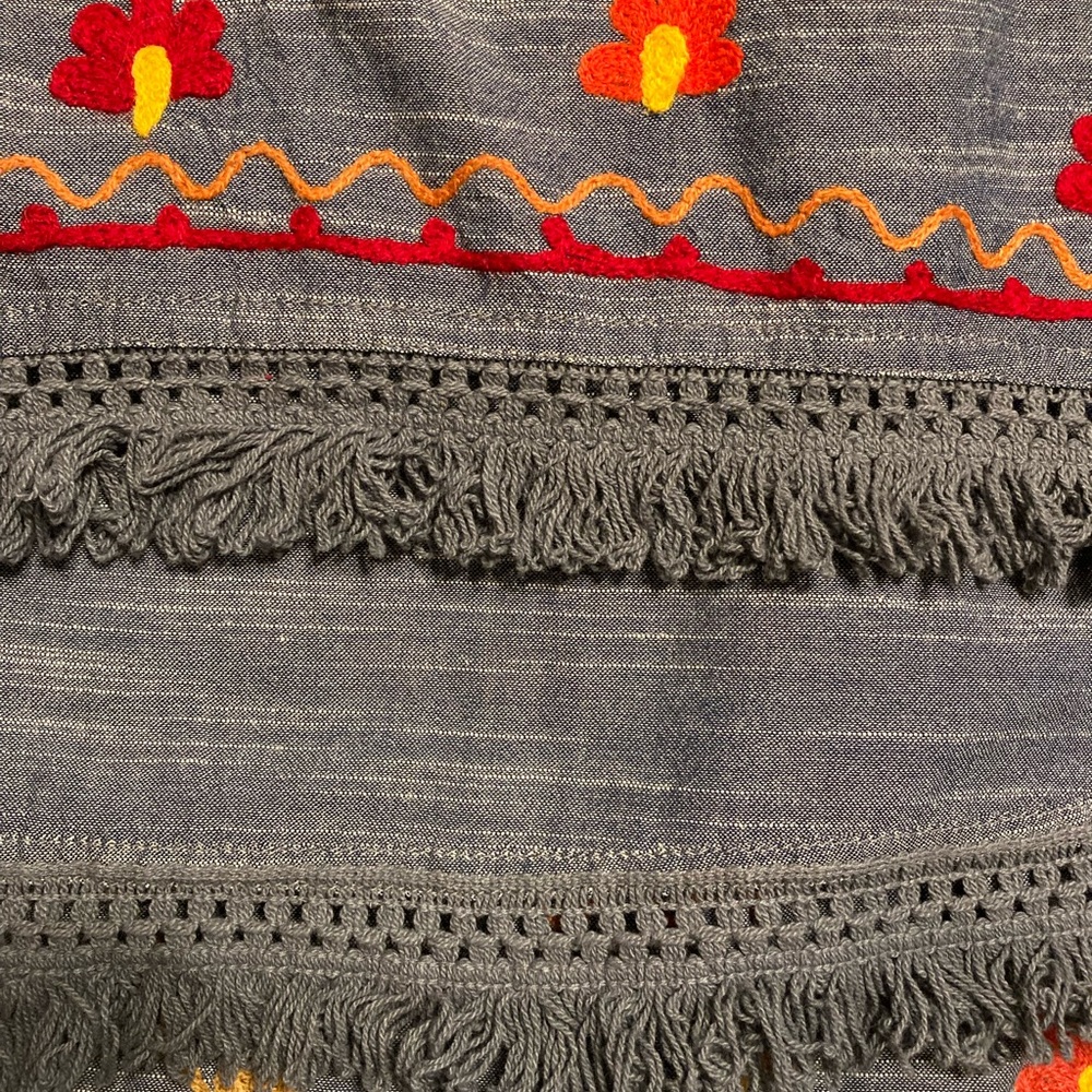 Rocks & Indigo embroidered dress size large - Picture 5 of 7